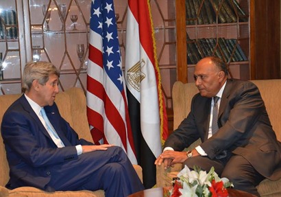 سامح شكري، وزير الخارجية المصرية مع نظيره الأمريكي جون كيري